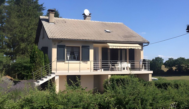 Holiday Home “La Maison De Campagne” with Mountain View, Private Terrace & Garden