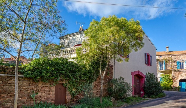 Holiday Home "La Maison D'Abel" with Private Terrace, Private Garden and Wi-Fi