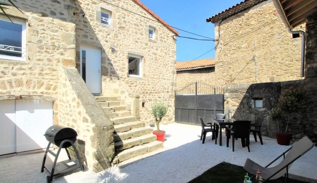 Holiday Home 'La Maison Vieille' with Private Terrace and Wi-Fi