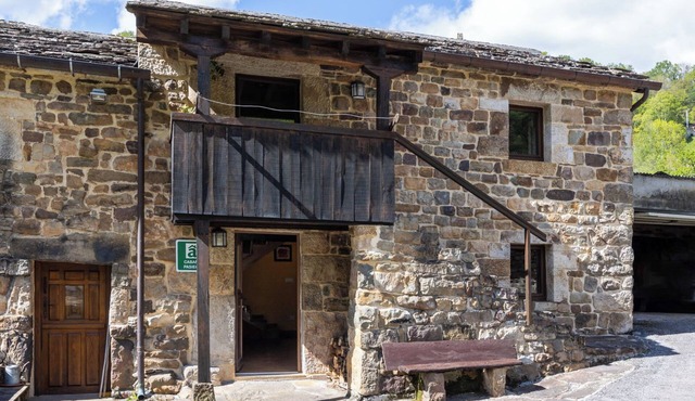 Holiday Home 'La Plazuca Cerrucao' with Mountain View and Shared Garden