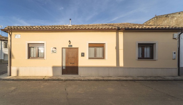 Holiday Home 'La Quesería' with Mountain View, Shared Terrace and Wi-Fi