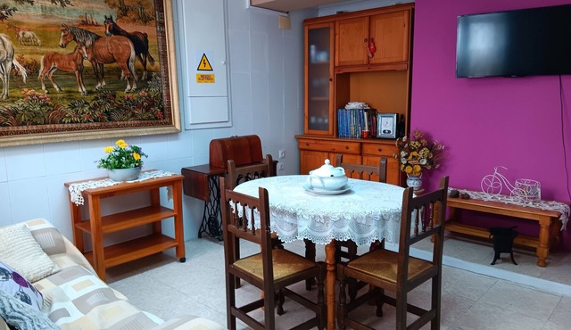 Holiday Home 'La Replaceta' with Balcony, Wi-Fi and Air Conditioning