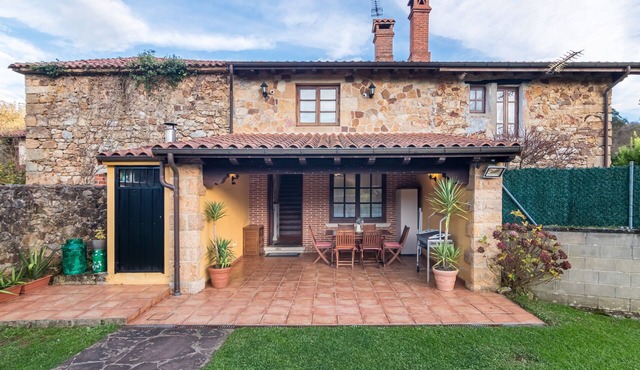 Holiday Home 'La Trasmerana' with Mountain Views