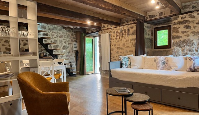 Holiday Home 'Le Chant Du Grillon' with Wi-Fi