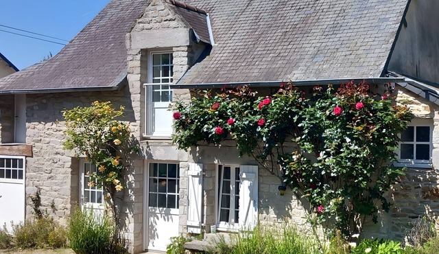 Holiday Home 'Le Clos Nalet' with Shared Garden