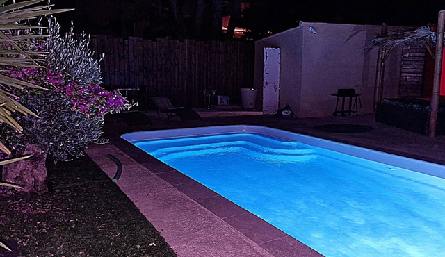 Holiday Home 'Le Cocon Marseillais' with Mountain View, Wi-Fi and Air Conditioning