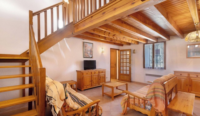 Holiday Home Le Galbe - 4 Bedrooms with Garden and Garage, Ideal for a Family Vacation