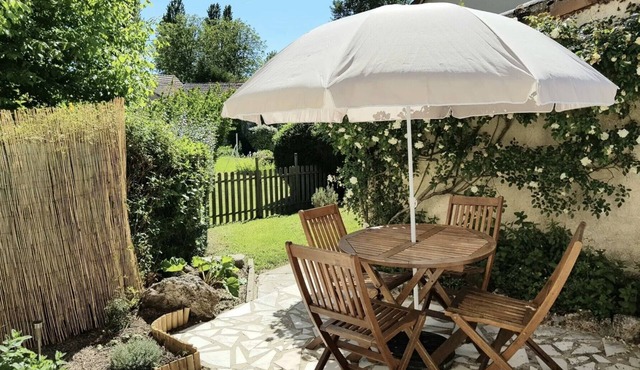 Holiday Home "Le Gîte Leiloo" with Private Terrace, Garden and Wi-Fi