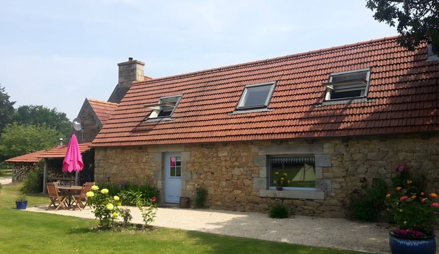 Holiday Home 'Le Jardin De La Rose Bleue' with Private Terrace and Private Garden