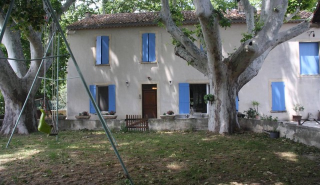 Holiday Home 'Le Mas Des Fleurs' with Private Pool, Private Terrace and Wi-Fi