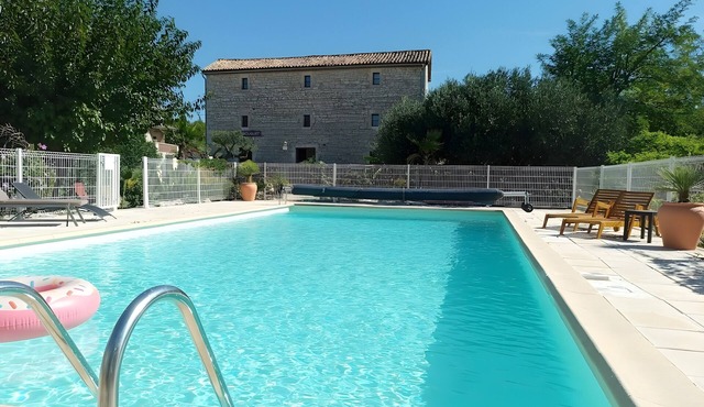 Holiday Home 'Le Mas Du Bouquet' with Mountain View, Wi-Fi and Air Conditioning