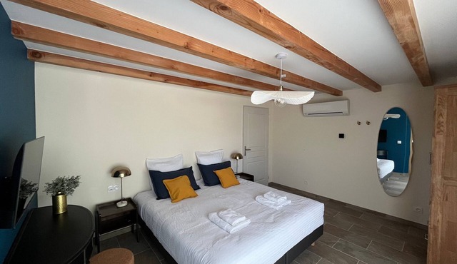 Holiday Home 'Le Nougaillou - Les Carassonnes' with Shared Pool, Wi-Fi and Air Conditioning