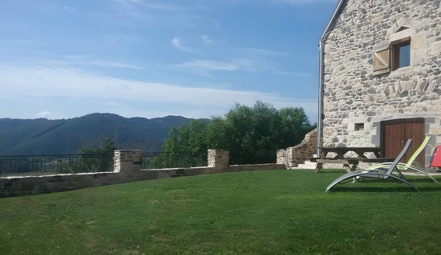 Holiday Home 'Le Panorama' with Mountain View, Shared Terrace and Wi-Fi