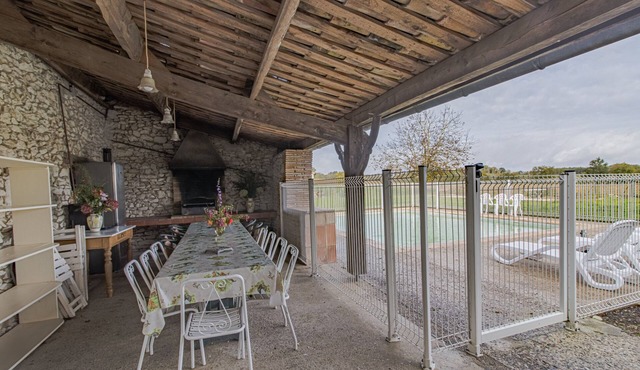 Holiday Home "Le Petit Presbytère de Pompiac" with Shared Pool & Wi-Fi