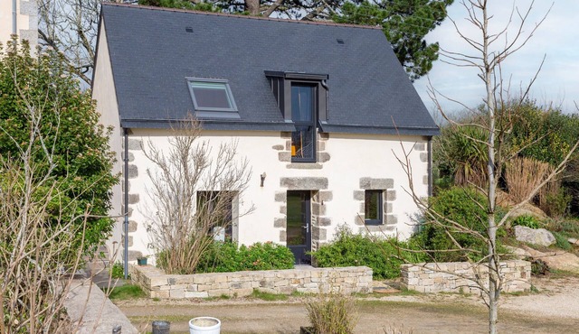Holiday Home 'Le Penty - Proche Plages Et Centre' with Private Terrace, Shared Garden and Wi-Fi