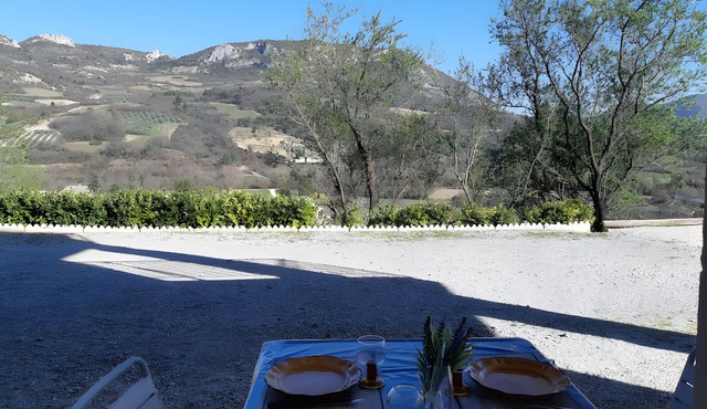 Holiday Home 'Le Petit Tilleul' with Mountain View, Wi-Fi and Air Conditioning