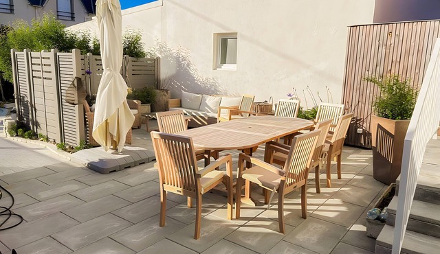Holiday Home “Léchiagat” with Private Terrace and Wi-Fi