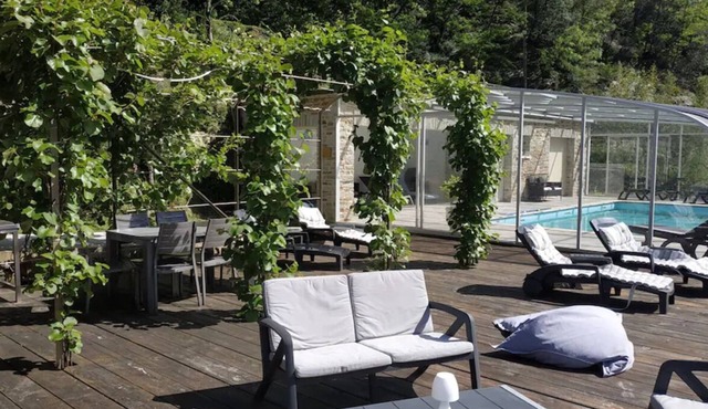 Holiday Home 'Les Châtaigniers' with Mountain View, Private Garden and Wi-Fi