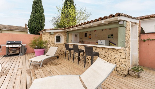 Holiday Home 'Les Dames De Molleges' with Mountain View, Wi-Fi and Air Conditioning