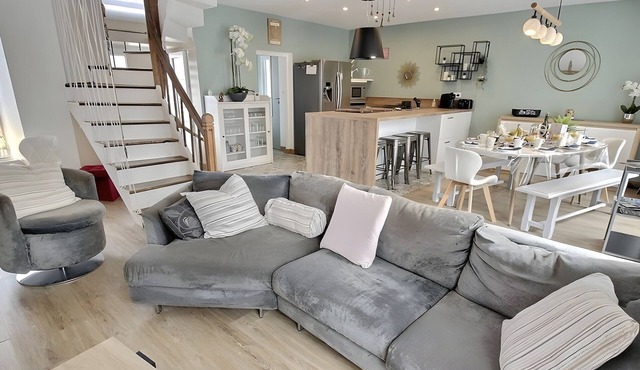 Holiday Home 'Les Hirondelles' with Private Terrace and Wi-Fi