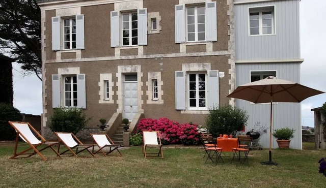 Holiday Home 'Les Hortensias Baie De La Baule' with Sea View