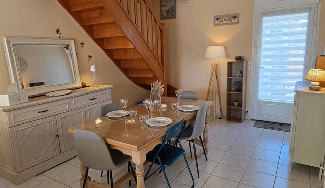 Holiday Home “L’escale de Marilou” with Shared Terrace, Private Garden & Wi-Fi