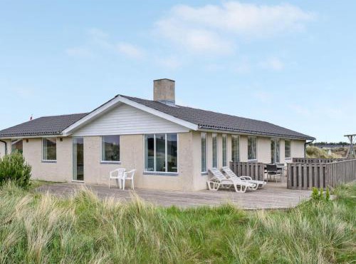 Holiday Home Lidewij - 450m from the sea in Western Jutland by Interhome