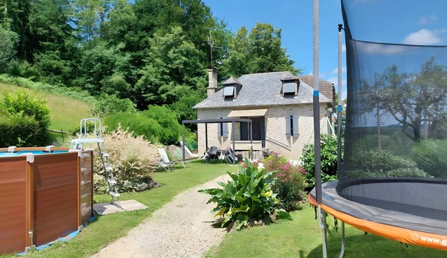 Holiday Home 'Location Fermette' with Private Pool, Private Terrace and Private Garden