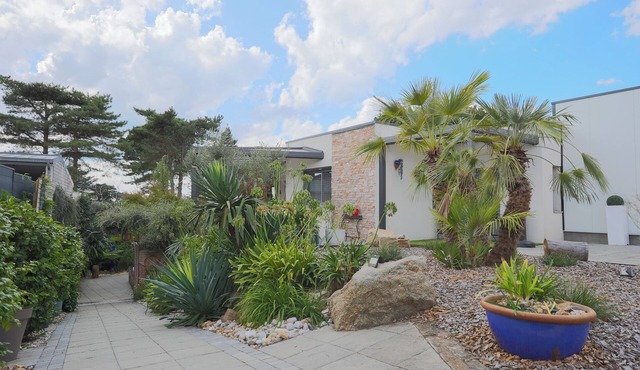 Holiday Home 'Logement À Trebeurden 800m Plage' with Private Terrace, Wi-Fi and Air Conditioning