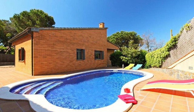 Holiday Home Luz by Interhome