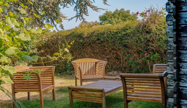 Holiday Home 'Maison Chaleureuse Cancale' with Private Terrace and Private Garden