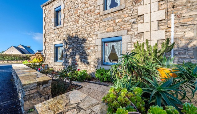 Holiday Home 'Maison De Caractère' with Wi-Fi