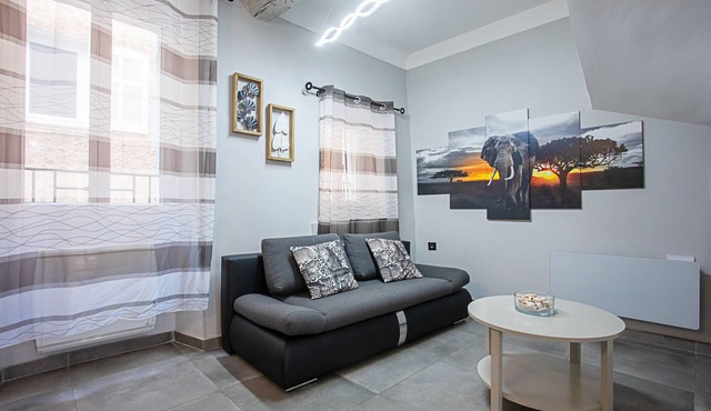 Holiday Home 'Maison De Village Carcès' with Wi-Fi and Air Conditioning