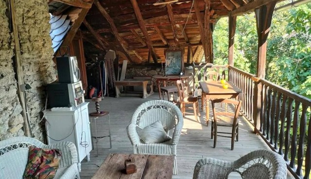 Holiday Home 'Maison De Chouliou' with Mountain View, Private Terrace and Wi-Fi