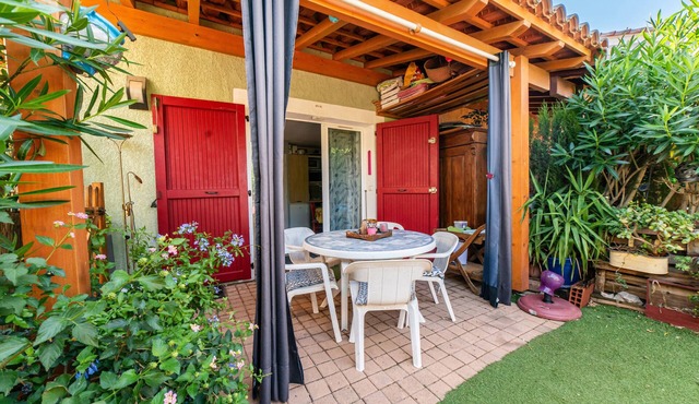 Holiday Home 'Maison Marina Au Bacarès' with Private Terrace, Private Garden and Wi-Fi