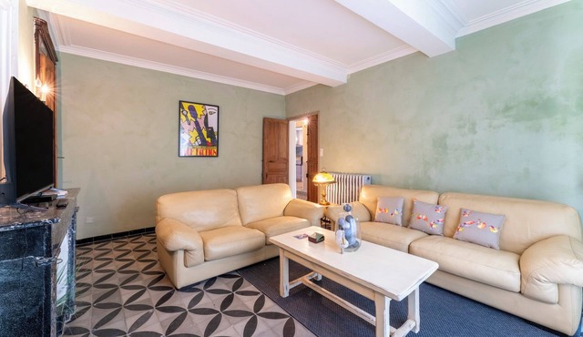 Holiday Home 'Maison Gisèle À Manduel' with Private Terrace, Private Garden and Wi-Fi