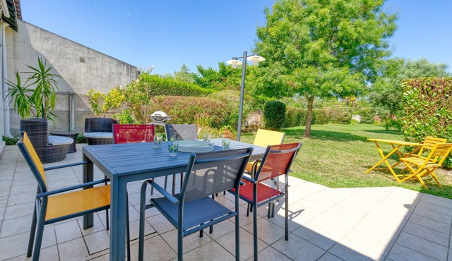 Holiday Home 'Maison Ker Hélène' with Private Terrace, Wi-Fi and Air Conditioning