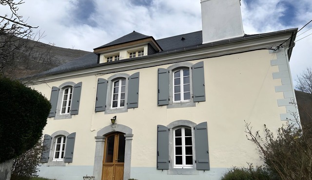 Holiday Home 'Maison Le Pic Vert' with Mountain View, Private Terrace and Wi-Fi
