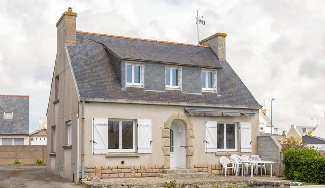 Holiday Home 'Maison Proche Du Port Plage Et Surf' with Private Terrace, Private Garden and Wi-Fi