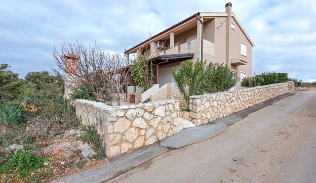Holiday Home Mandre near Stunning Beaches