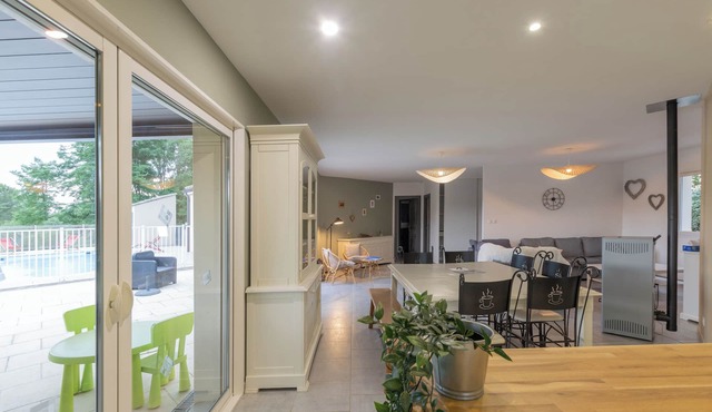 Holiday Home 'Mas D'alex - Piscine' with Private Pool, Private Terrace and Wi-Fi