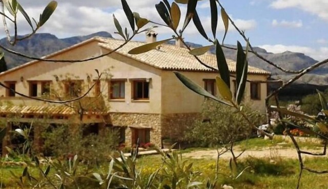 Holiday Home 'Mas Del Pi' with Mountain Views, Private Terrace and Wi-Fi