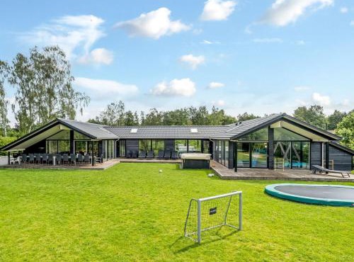 Holiday Home Matild - 400m from the sea by Interhome