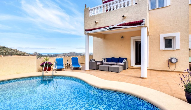Holiday Home 'Maya' with Sea View, Wi-Fi and Air Conditioning