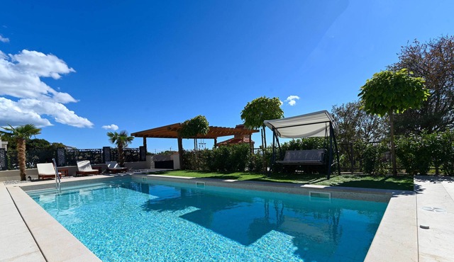 Holiday Home Mia