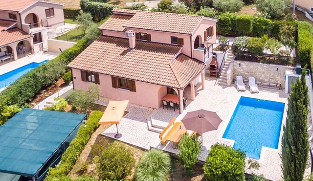 Holiday Home Mirna