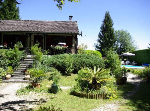 Holiday Home mit Garten- Grill und Terrasse by Interhome