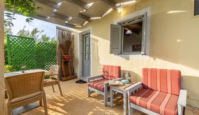 Holiday Home 'Myrto' with Sea View, Private Terrace and Air Conditioning