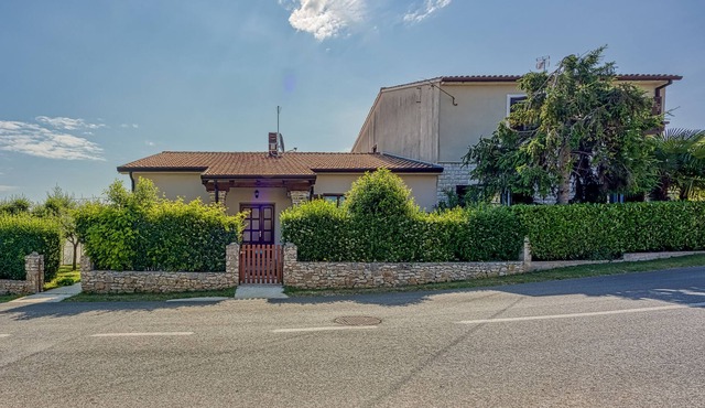 Holiday Home Nadia, Brtonigla, Croatia