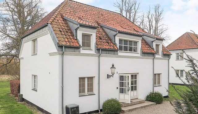 Holiday home near Hvedholm Castle